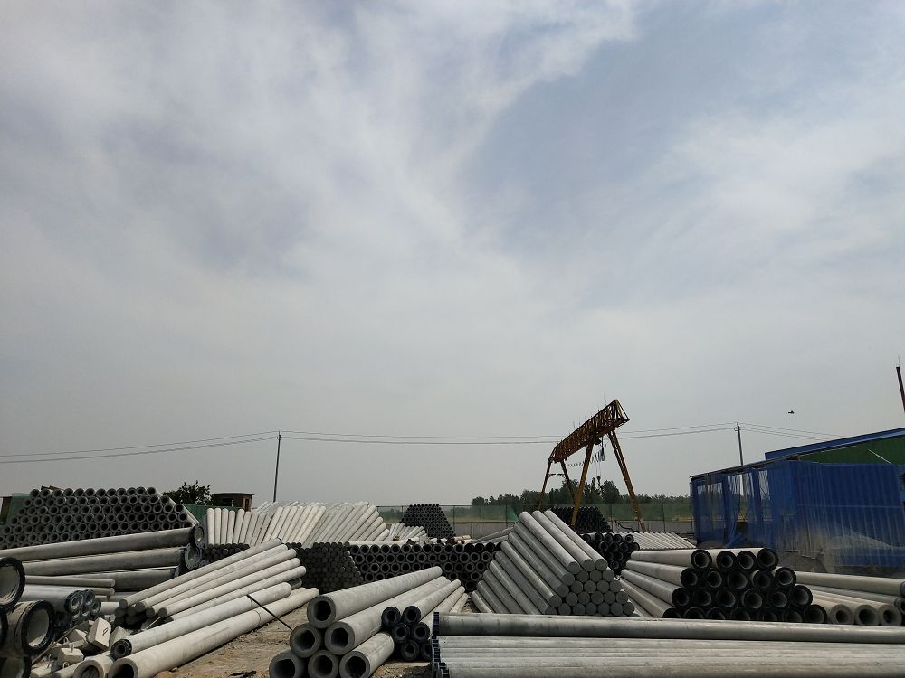 部分生產(chǎn)的電線桿